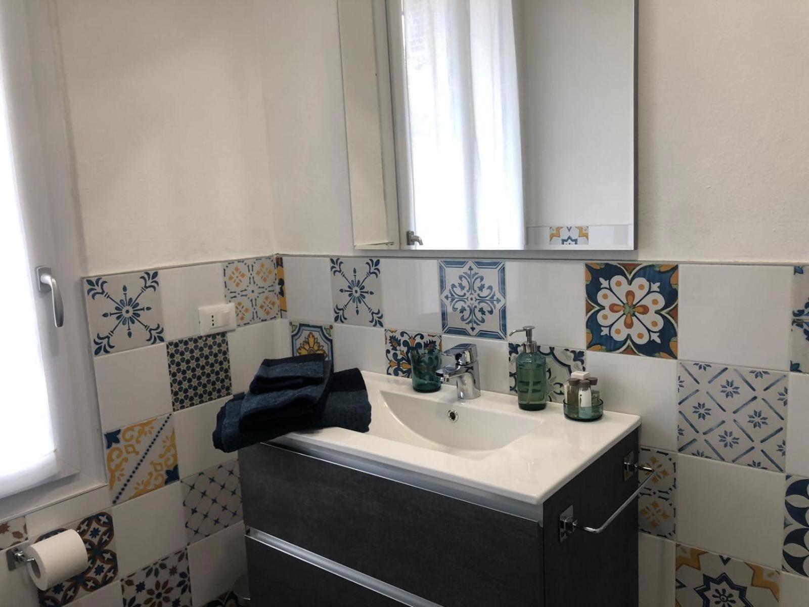 L' Appartamento Del Borgo - Parcheggio Riservato ปาเวีย ภายนอก รูปภาพ